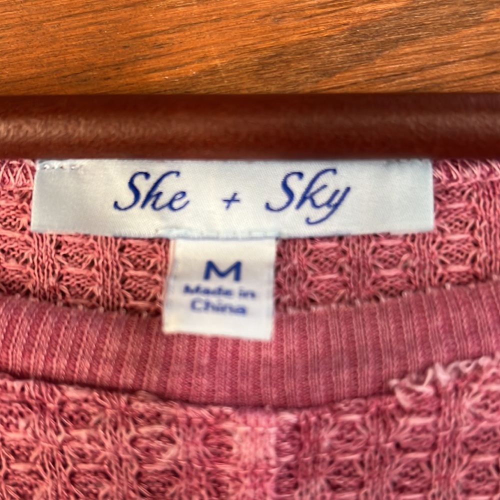 Womens blouse - Picture 3 of 3